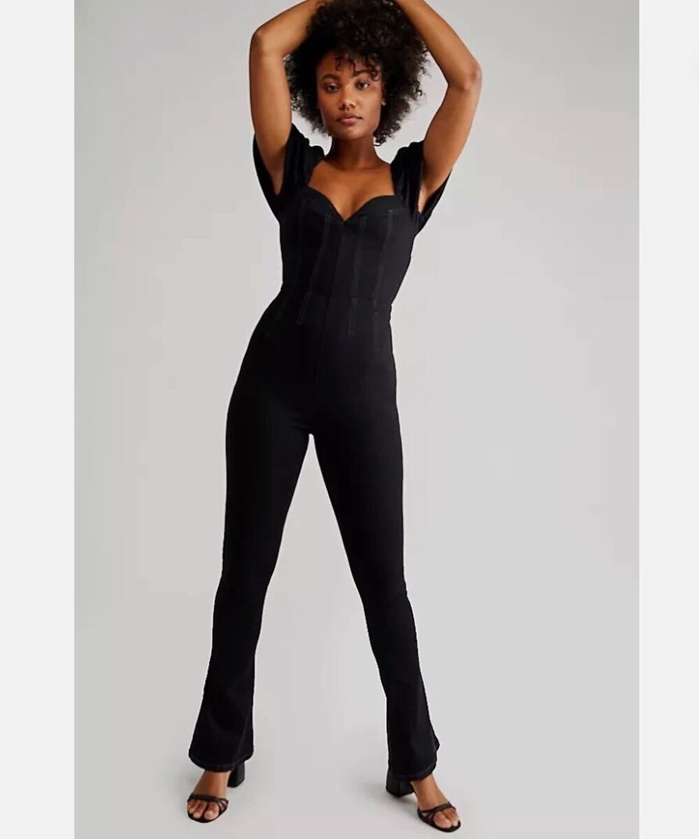 FREE PEOPLE Sz XS MOONDANCE FLARE DENIM JUMPSUIT IN BLACK